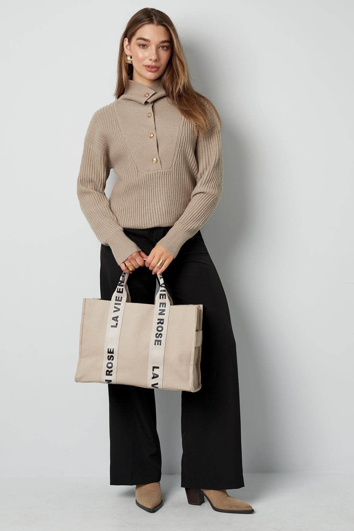 Pull Élégant à Boutons