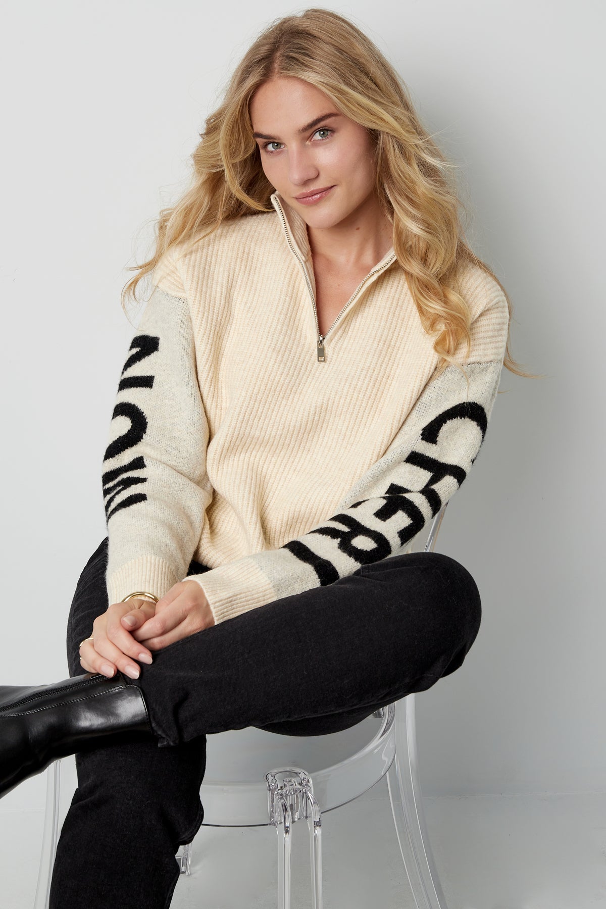 Pull Douillet à Col Montant