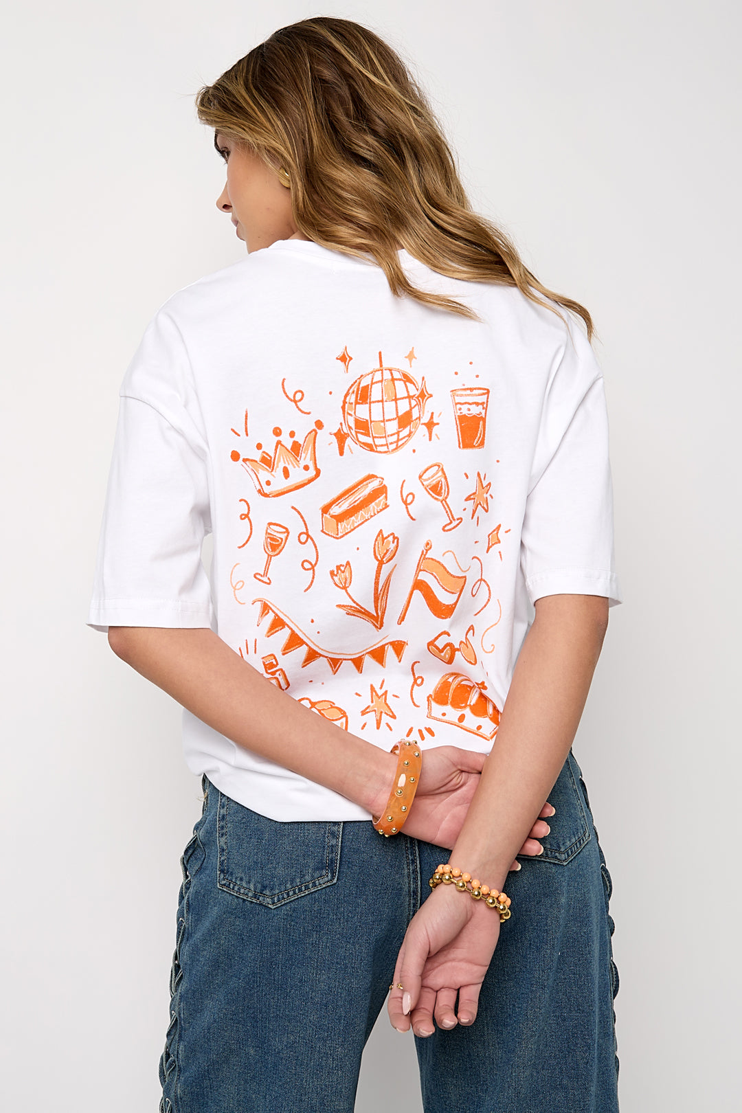 T-shirt à motif de couronne de dessin animé