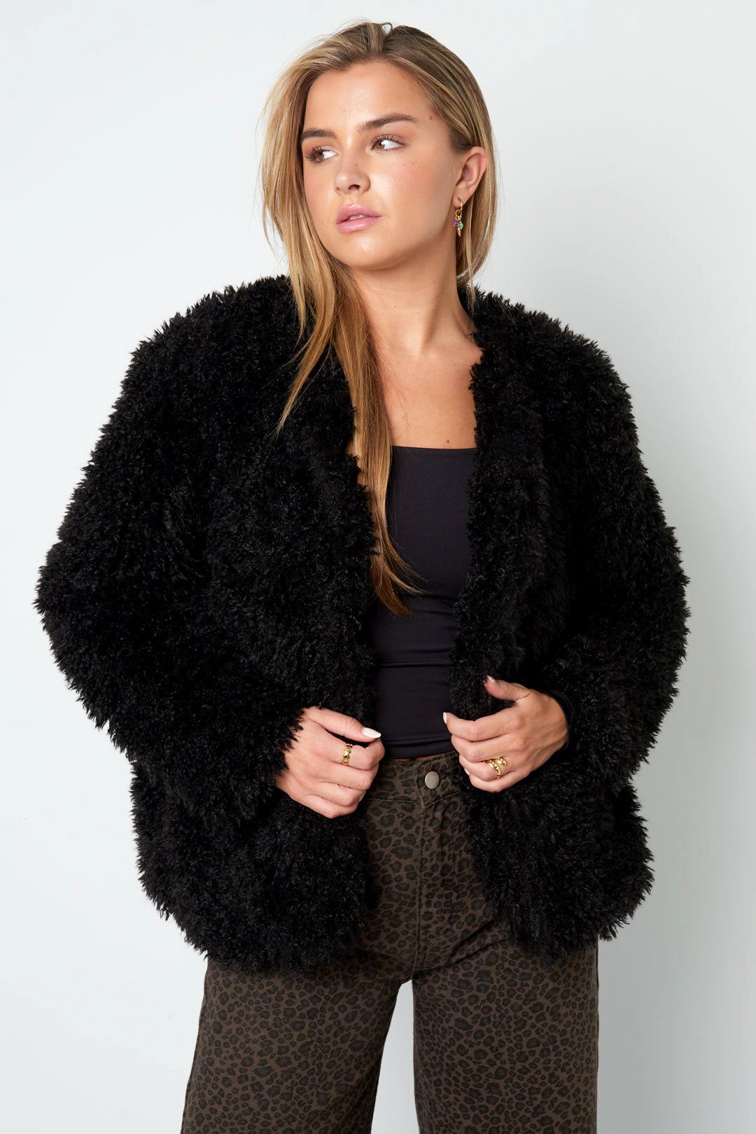 Manteau doux et duveteux