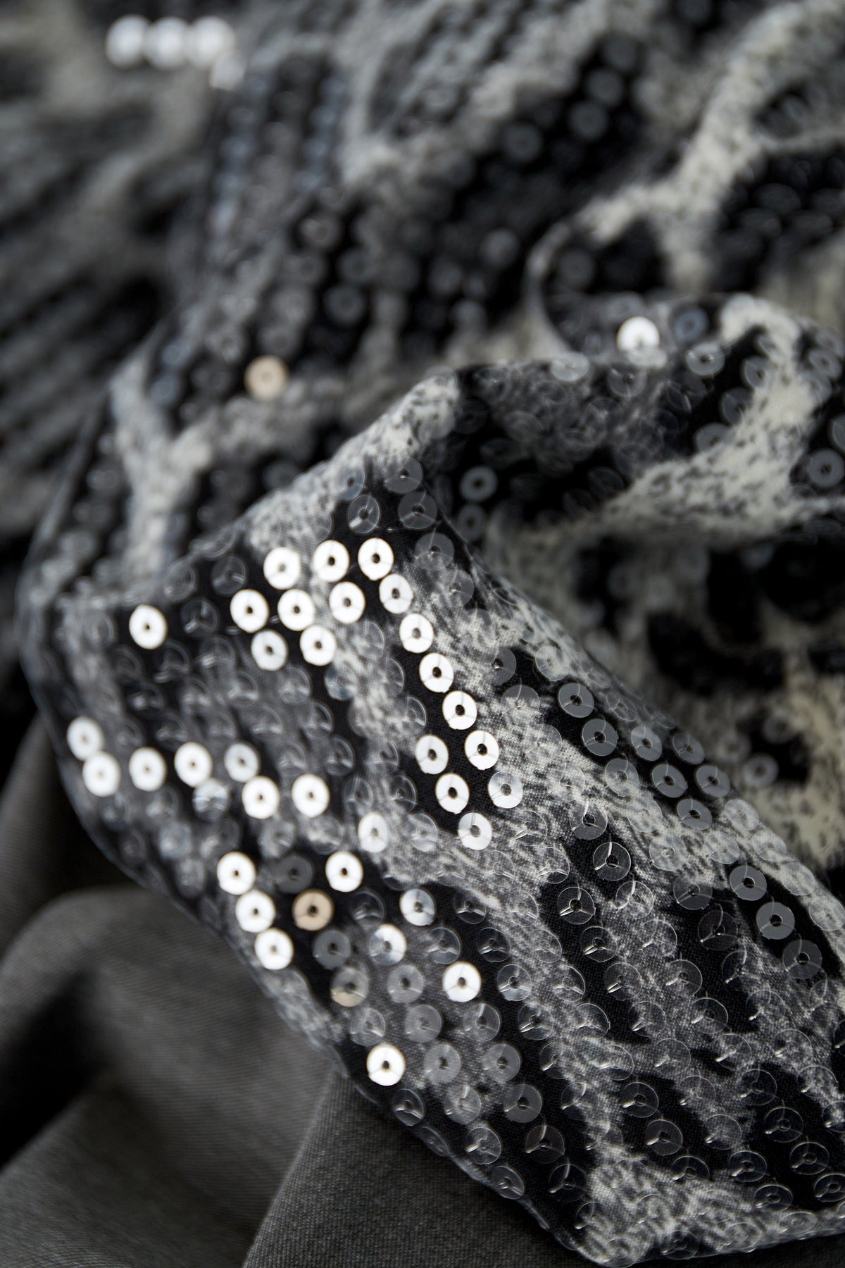 Blazer à manches pailletées imprimé léopard - Apollodrop