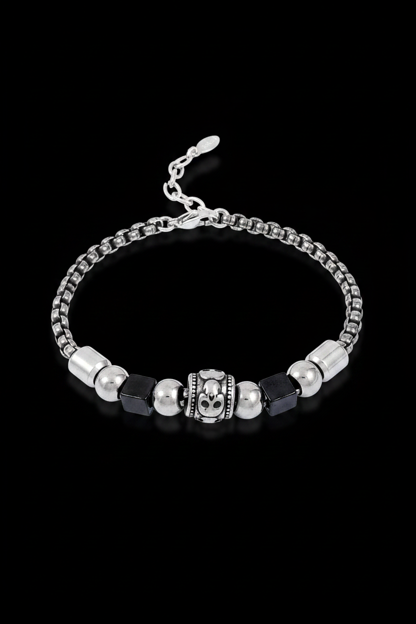 Bracelet VELKA breloques skull II — macro détail skull charms