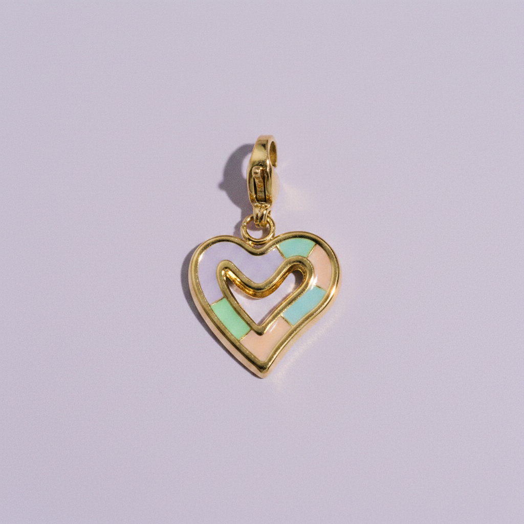 Charm cœur pastel — macro émail