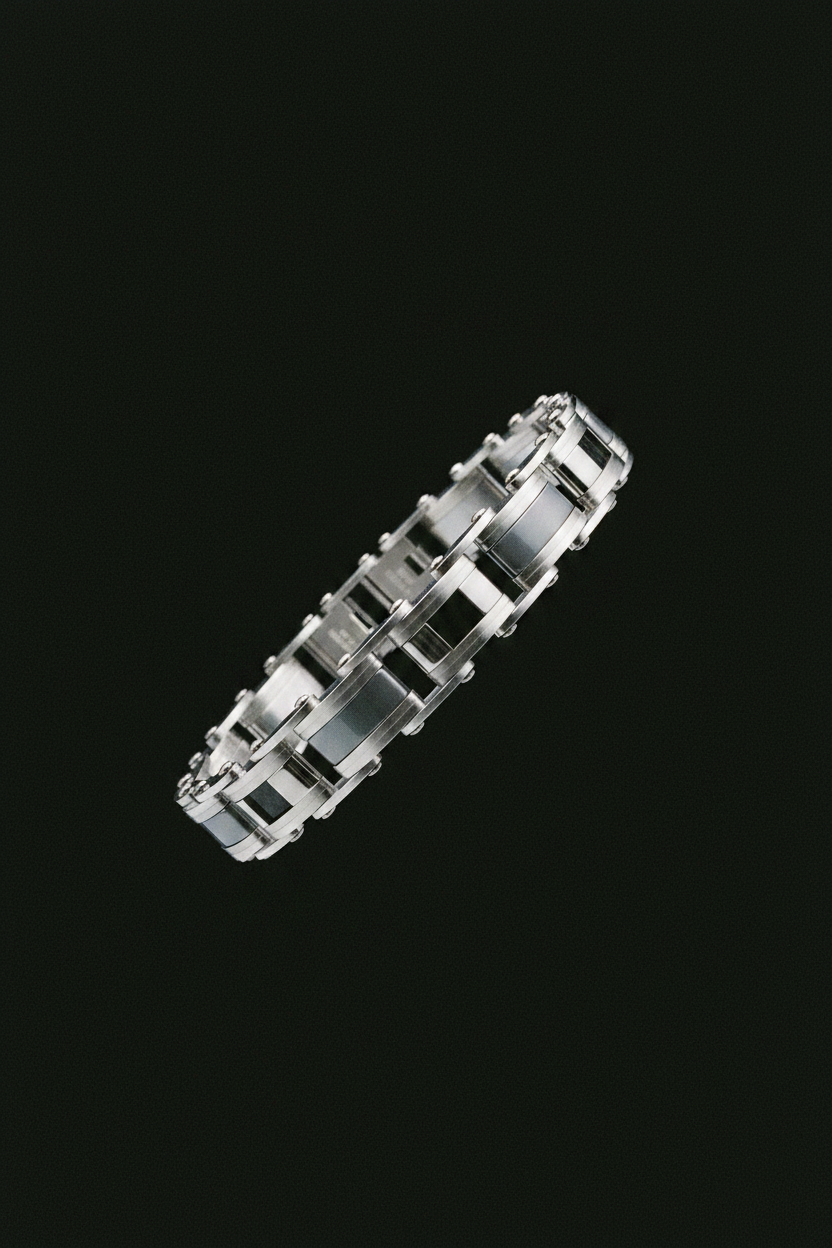 Bracelet VELKA à maillons — lévitation diagonal
