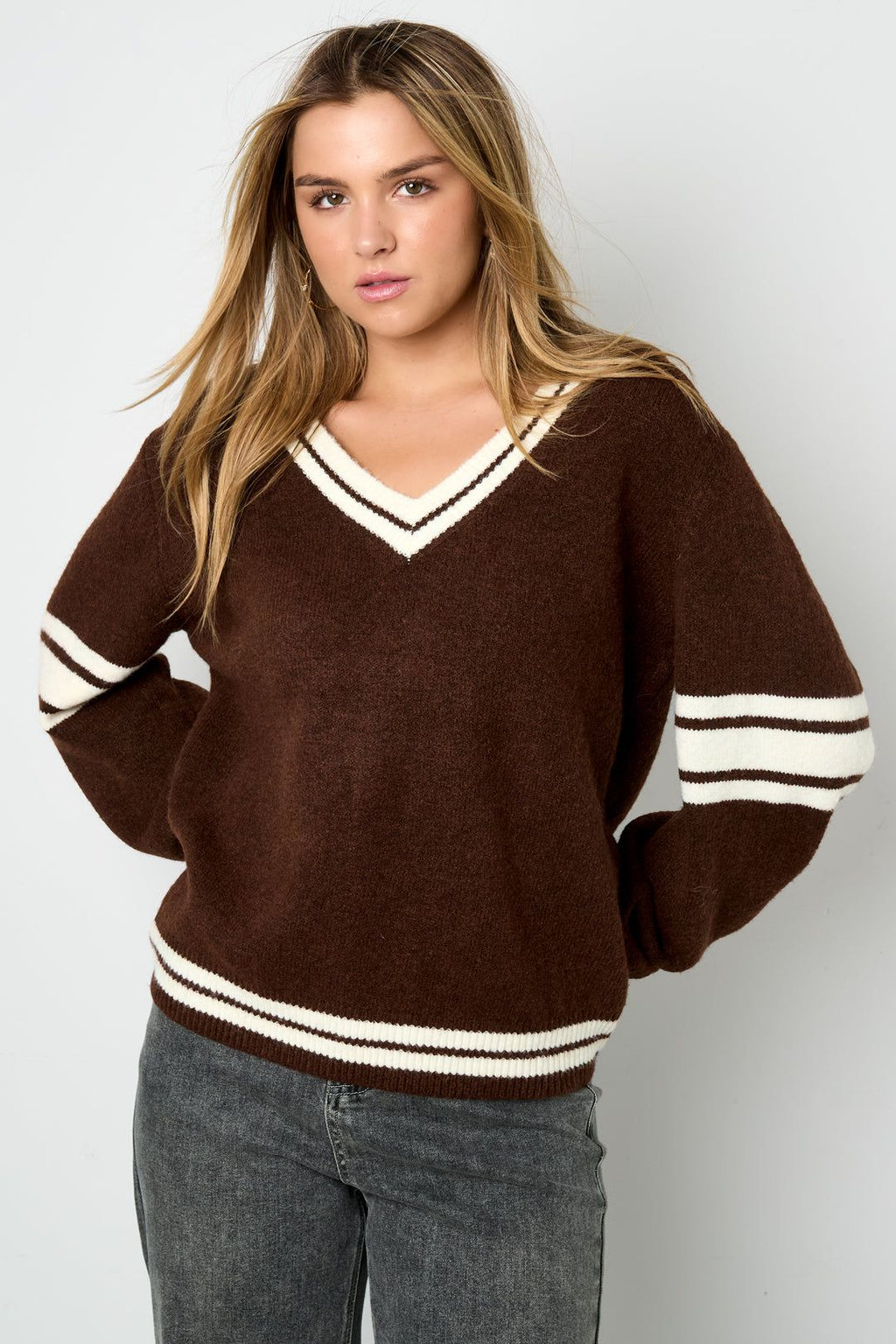 Pull col V style college - Apollodrop