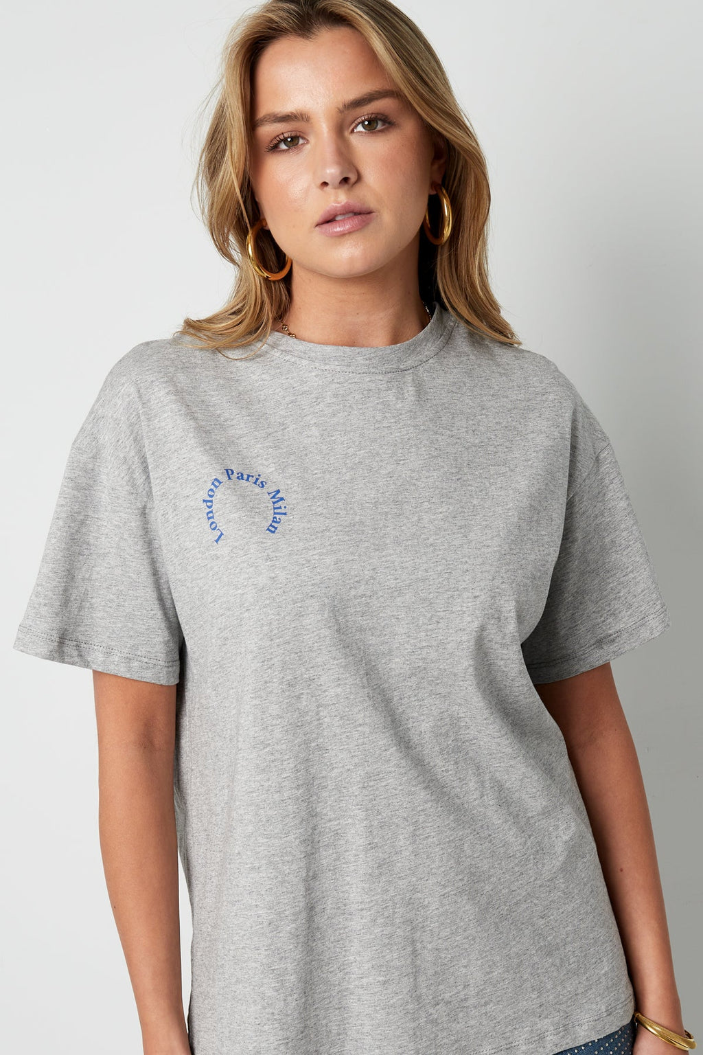 T-shirt gris simple - Apollodrop